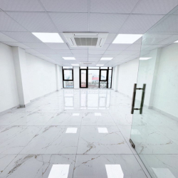 Chính chủ cho thuê VP mới, ngõ to 31 Hoàng Cầu, 45m2 giá 10 tr