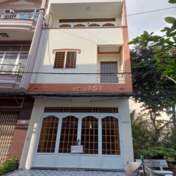 CHO THUÊ NHÀ 1 Trệt  2 Lầu. DT sàn 4m×15m