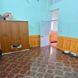 Cho thuê nhà 2 tầng mặt tiền đường Trần Hưng Đạo