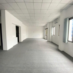 Văn phòng khu K300,giờ tự do 24/7, 95m2 giá 19 triệu/th tòa nhà VP C18