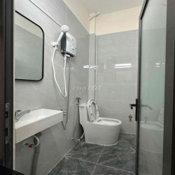 1 Phòng ngủ tách bếp, Ban công gần công viên Gia Định.