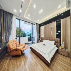 Nhà 3 tầng 3 phòng ngủ mới xây – khu Hòa Xuân | Hiện đại & rộng rãi