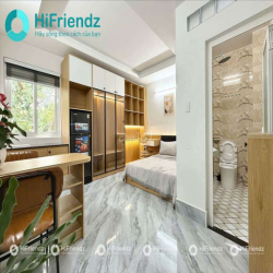 STUDIO mới đầy đủ tiện nghi, nội thất cao cấp, cửa sổ thoáng.