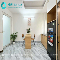 STUDIO mới đầy đủ tiện nghi, nội thất cao cấp, cửa sổ thoáng.