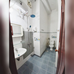 CĂN HỘ CAO CẤP 25m2, CÓ GÁC 3,6tr, THANG MÁY Trung tâm Quận 10