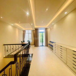 BIỆT THỰ VEROSA PARK - 1 trệt 2 lầu, 3 PN, 4 WC - Full nội thất new