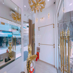 cho thuê nhà  trần trệt và lầu 1  mặt tiền đường nguyễn phúc nguyên