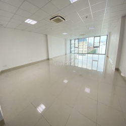 Cho thuê vp phố phạm văn đồng,cầu giấy,hà nội,dtsd 200m2,thông sàn,