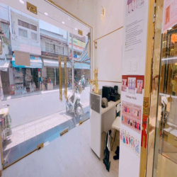 cho thuê nhà  trần trệt và lầu 1  mặt tiền đường nguyễn phúc nguyên