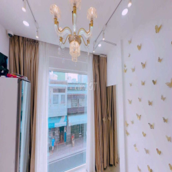 cho thuê nhà  trần trệt và lầu 1  mặt tiền đường nguyễn phúc nguyên