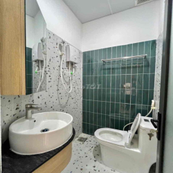 DUPLEX BANCOL CỬA SỔ TRỜI FULL NT RỘNG 30M2 NGAY AEON TÂN PHÚ