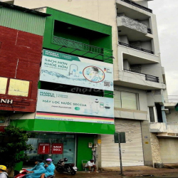 Cho thuê mặt bằng Lê Quang Định - Phạm Văn Đồng (1 trệt +3 lầu: 133m2)
