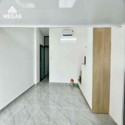 Trống sẵn Phòng có Gác full nội thất ngay Phan Xích Long