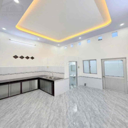Nhà mới 2 phòng hẻm 234 Hoàng Quốc Việt