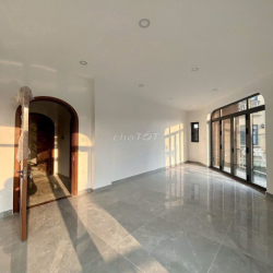 Cho thuê biệt thự mới 11x20 đường Âu Cơ, P.9, Q.Tân Bình