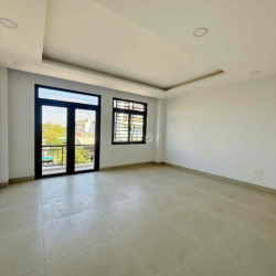 Nhà mới 2 lầu đường nhựa thông chỉ 8tr/ tháng