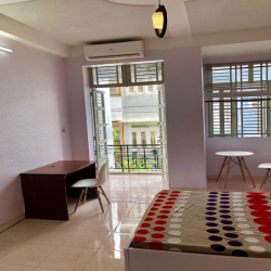 Phòng mới có nội thất, thoáng mát. 237 Nguyễn Văn Đậu