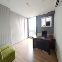 Cho thuê Văn Phòng 200m2- 181 Cao Thắng Quận 10, giá còn thương lượng