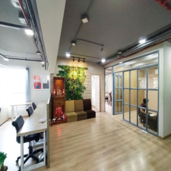 Cho thuê Văn Phòng 200m2- 181 Cao Thắng Quận 10, giá còn thương lượng