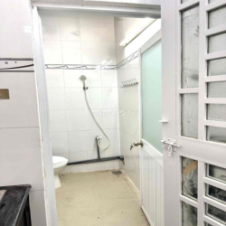 NHÀ NGUYÊN CĂN HẺM XE HƠI 1 TRỤC NGUYỄN VĂN KHỐI 2PN