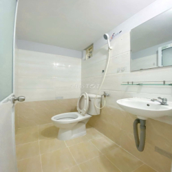 NGAY ĐH VĂN LANG ĐH CÔNG NGHIỆP - PHAN VĂN TRỊ - LÊ QUANG ĐỊNH
