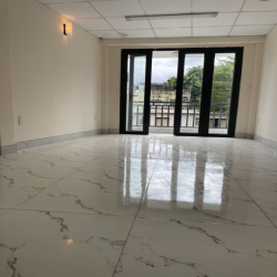 Nhà 1 lầu mới đẹp, 6m x 25m, 5PN, 5WC, đường 12m Tân Hoá,xe ôtô vô nhà