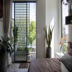 [Q2] SẮP TRỐNG CĂN HỘ LUXURY, full nội thất - máy giặt sấy riêng!