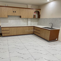 Nhà 1 lầu mới đẹp, 6m x 25m, 5PN, 5WC, đường 12m Tân Hoá,xe ôtô vô nhà