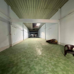 cho thuê nhà hẻm 10m phạm phú thứ tân bình. DT: 5m x 30m giá 22tr