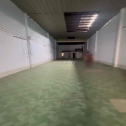 cho thuê nhà hẻm 10m phạm phú thứ tân bình. DT: 5m x 30m giá 22tr