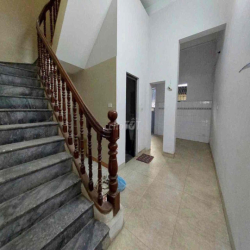 Cần cho thuê gấp nhà Tân Xuân 70m2, 3T, mt5m, 15 triệu, Bắc Từ Liêm,