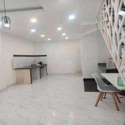 NHÀ MẶT TIỀN ĐƯỜNG 1 TRỆT 1 LẦU, DT 4×16 CÓ 2PN. KHU CHỢ LẠC QUANG