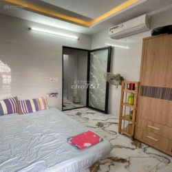 Nhà nguyên căn 2 phòng ngủ, 2 tolet full nội thất cao cấp htp Q7