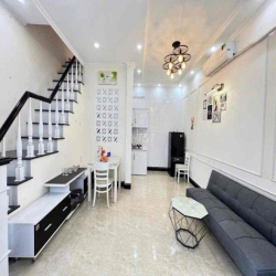 Nhà 2 phòng full nội thất hẻm Hoàng Văn Thụ