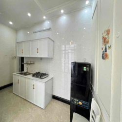 Nhà 2 phòng full nội thất hẻm Hoàng Văn Thụ