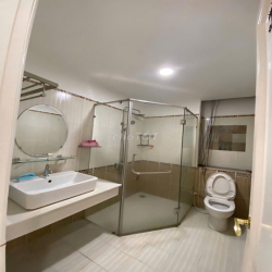 Cần cho thuê nhà MT 947B Đường Cách Mạng Tháng 8 P.7 Q.Tân Bình