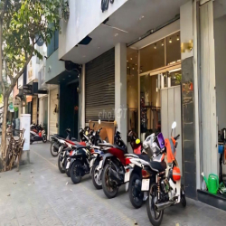 Cần cho thuê nhà MT 947B Đường Cách Mạng Tháng 8 P.7 Q.Tân Bình