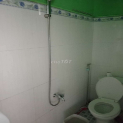 cho thuê nhà nguyên căn có máy lạnh 