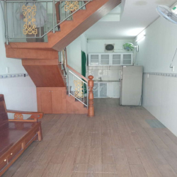 cho thuê nhà nguyên căn có máy lạnh 