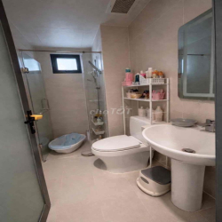 Sang HĐ thuê căn hộ 2PN 2WC block C2 cc Q7 Sài Gòn RiverSide Conplex