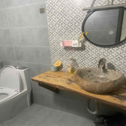 Cho thuê nhà nguyên căn 1trệt 1 lầu, view thoangđường số 6 long trường