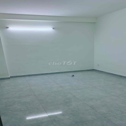 CHO THUÊ NHÀ MẶT TIỀN KDC HIỆP THÀNH 3  VỊ TRÍ KINH DOANH CỰC ĐẸP! Nhà