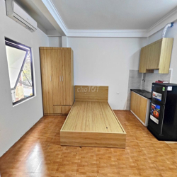 Ở luôn CCMN 28m2 full đồ ban công thoáng, ô tô đỗ cửa, 322 MỸ ĐÌNH