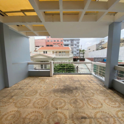 Cho thuê nhà hẻm xe hơi Nguyễn Trọng Tuyển - 4x18m- 2 Lầu