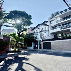 CHO THUÊ VĂN PHÒNG / STUDIO 70m²