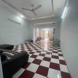 Nhà Thuê Giá Rẽ Mặt Tiền Đường Nội Bộ Họ Lê. 4x20m, 1 Lầu, 3PN,2WC