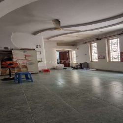 phòng MT ĐS 19 36m2 có ban công có ML, MNN...tủ lạnh, giờ tự do.