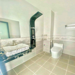 Cho Thuê Nhà Đẹp Hẻm Tỉnh Lộ 10 giáp Tên Lửa 5PN -6WC