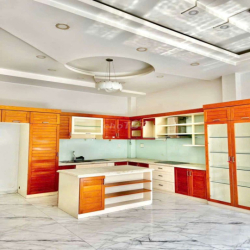 Cho thuê biệt thự ngay siêu thị Aeonmall dt 10*20m