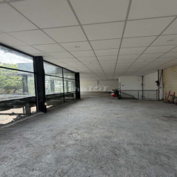 Góc 2 mặt tiền 8x20 Đồng Đen khu Bàu Cát, lầu 1